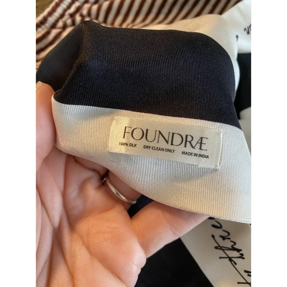 foundrae 100% Silk  Double-Sided Scarf Black White Letters 77